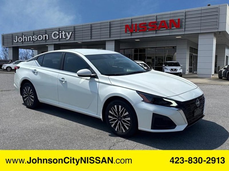 Certified 2023 Nissan Altima 2.5 SV image 1