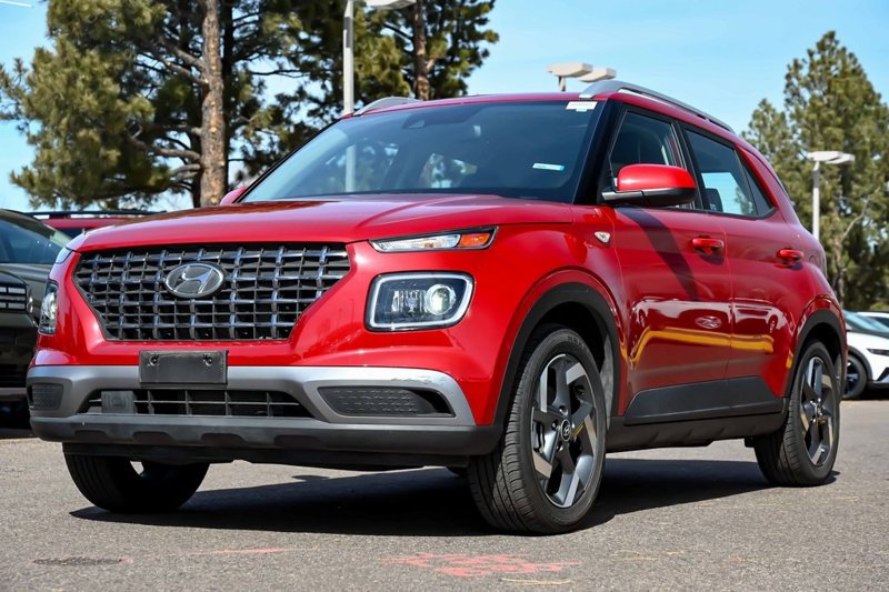 Certified 2022 Hyundai Venue Limited image 1