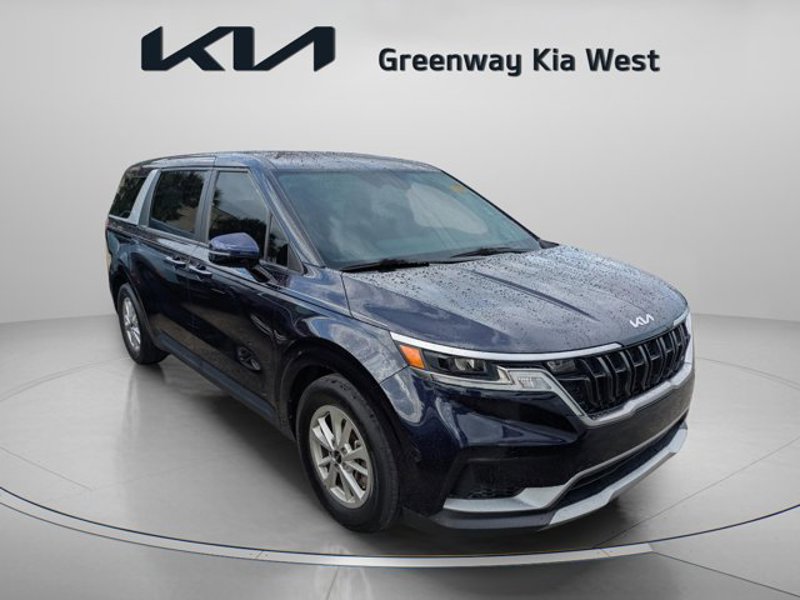 Certified 2024 Kia Carnival LX image 1