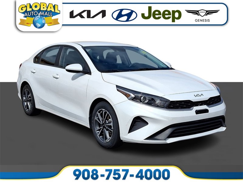 Used 2022 Kia Forte LXS image 1