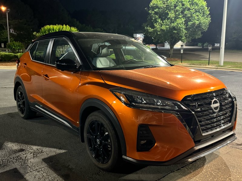 Used 2023 Nissan Kicks SR w/ SR Premium Package image 1