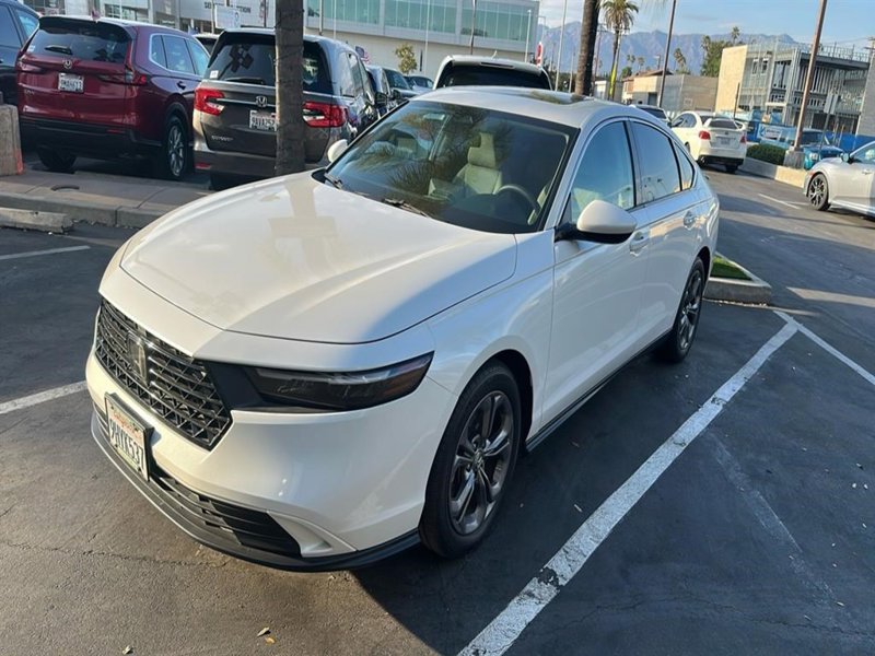 Certified 2023 Honda Accord EX image 1