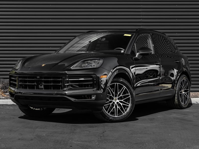 Certified 2024 Porsche Cayenne S image 1