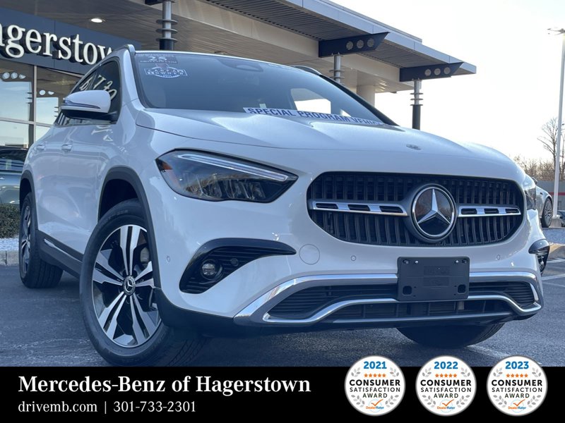 Certified 2025 Mercedes-Benz GLA 250 4MATIC image 1