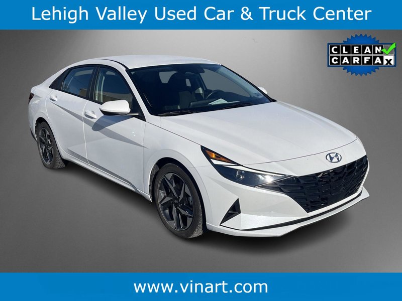 Certified 2023 Hyundai Elantra SEL w/ Convenience Package image 1