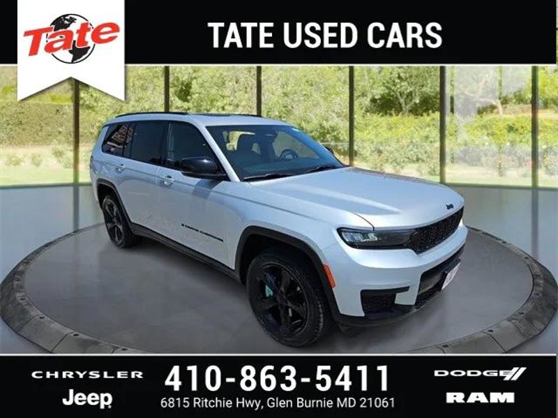 Certified 2021 Jeep Grand Cherokee L Laredo image 1