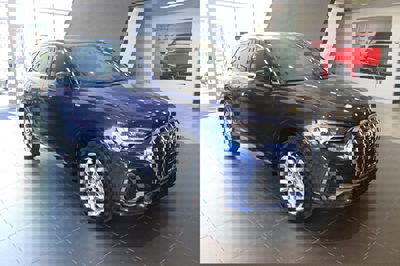 Certified 2024 Audi Q3 2.0T Premium w/ Convenience Package image 1