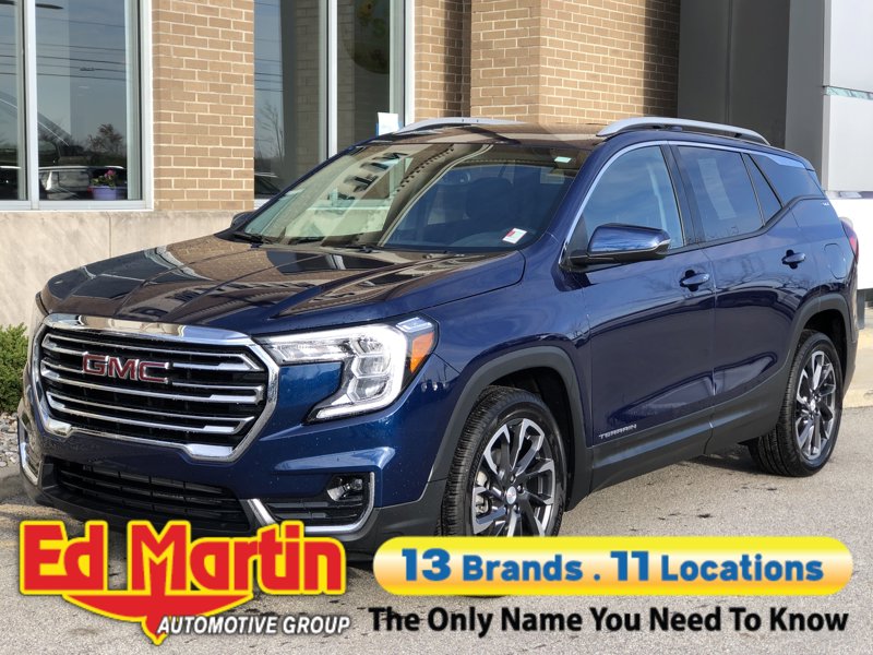 Certified 2022 GMC Terrain SLT image 1
