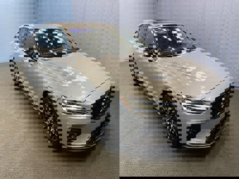 Certified 2025 Volvo S60 B5 Core image 1