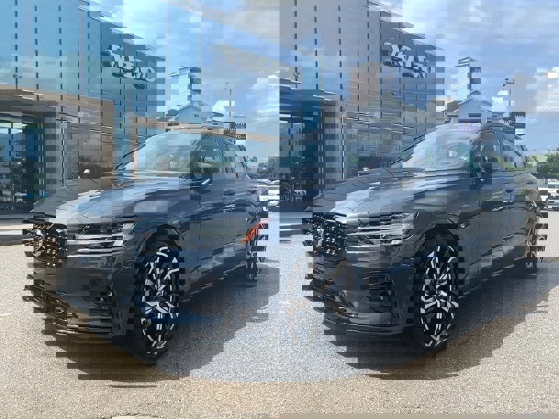 Certified 2023 Volvo S60 B5 Plus image 1