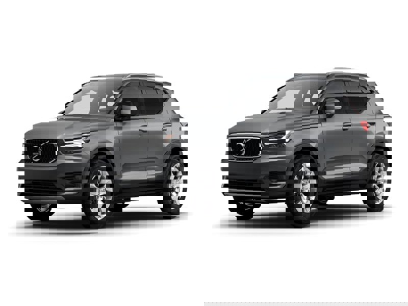 Certified 2019 Volvo XC40 T4 Momentum image 1