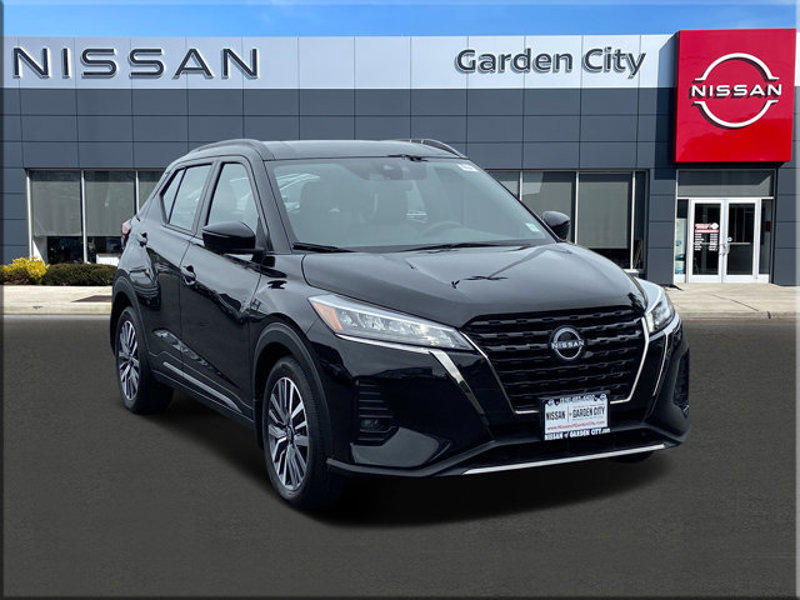Certified 2023 Nissan Kicks SR image 1