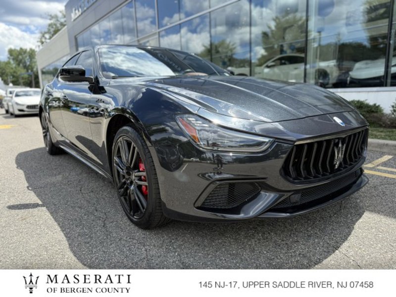 Certified 2022 Maserati Ghibli Modena Q4 image 1