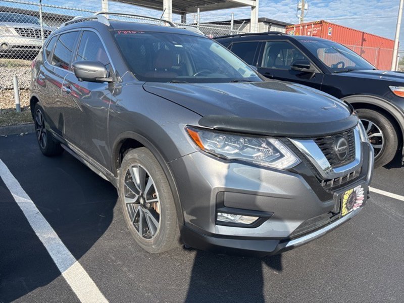 Used 2018 Nissan Rogue SL w/ Premium Package image 1