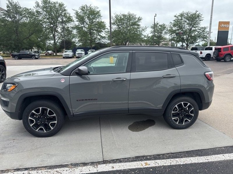 Used 2020 Jeep Compass Trailhawk w/ Cold Weather Group image 1