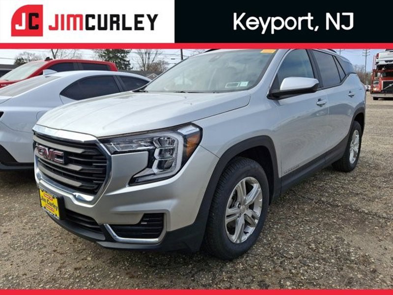 Certified 2022 GMC Terrain SLE w/ Driver Convenience Package image 1