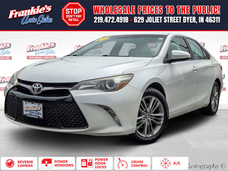 Used 2016 Toyota Camry SE image 1