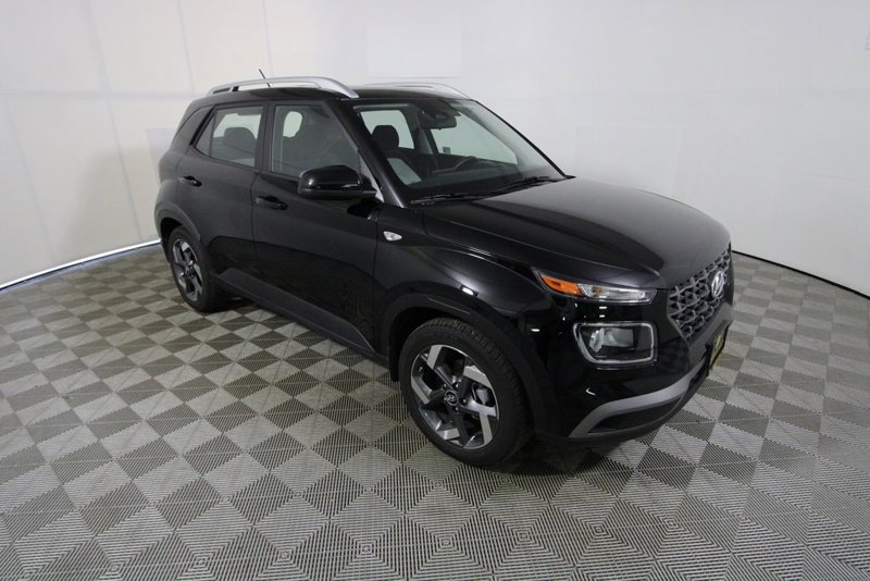 Certified 2024 Hyundai Venue SEL image 1
