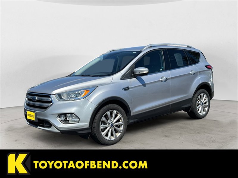 Used 2017 Ford Escape Titanium image 1