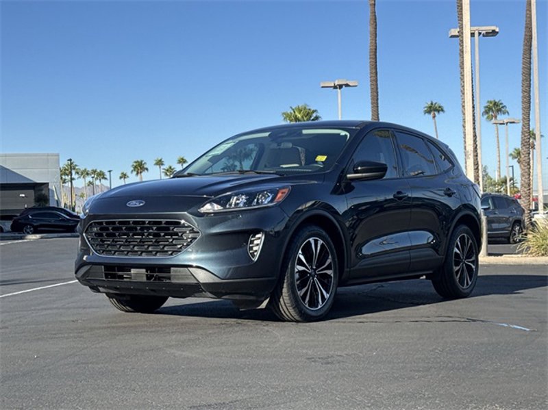 Used 2022 Ford Escape SE w/ SE Sport Appearance Package image 1