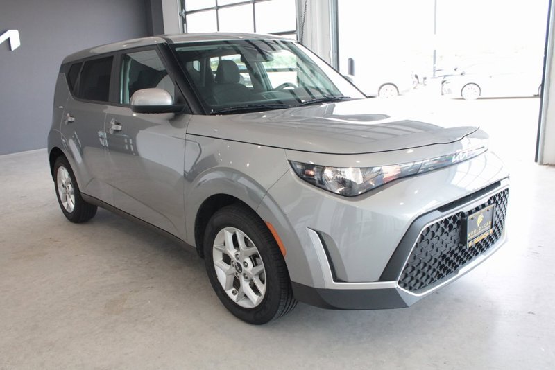 Certified 2024 Kia Soul LX w/ Option Group 015 image 1