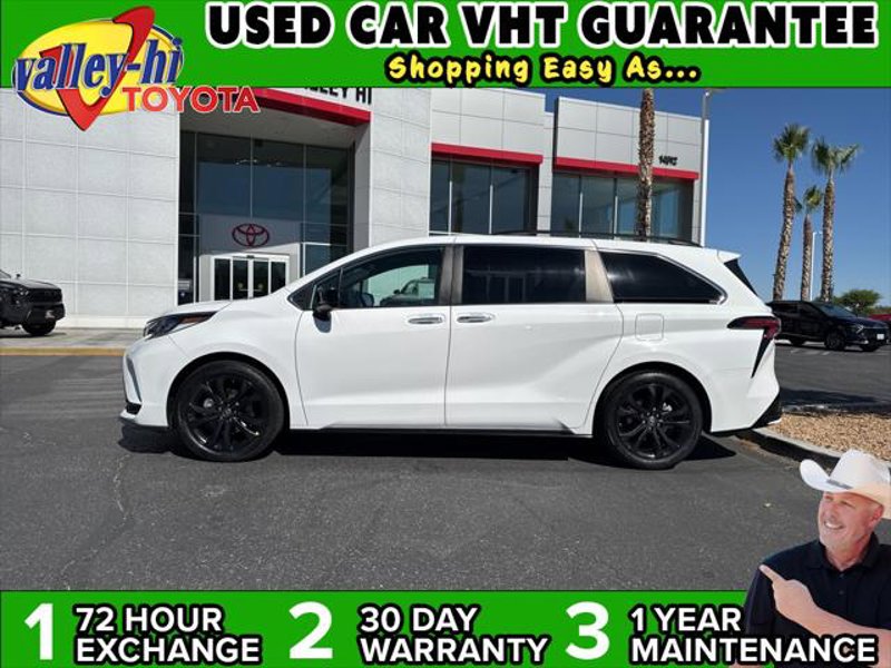 Certified 2023 Toyota Sienna XSE image 1