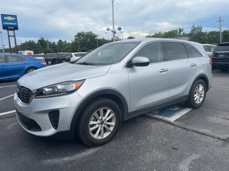 Used 2019 Kia Sorento LX image 1