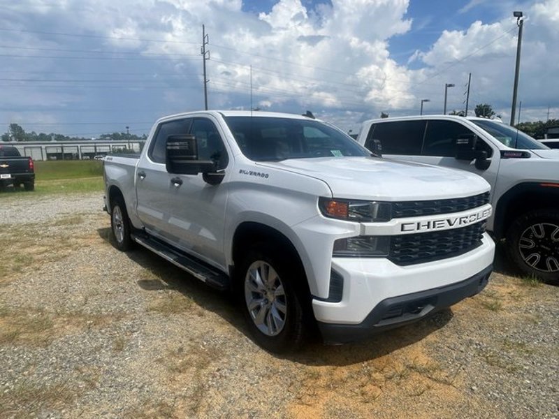Used 2021 Chevrolet Silverado 1500 Custom w/ Custom Max Trailering Package image 1