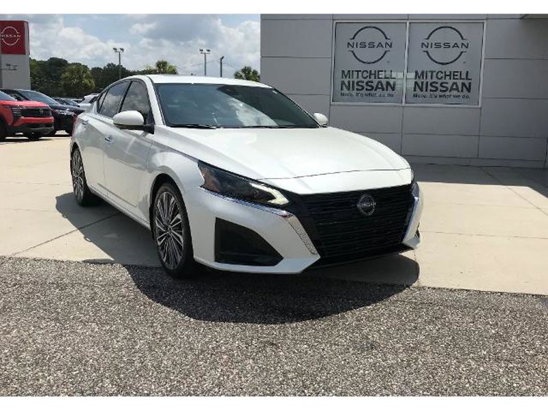 Certified 2024 Nissan Altima 2.5 SL image 1