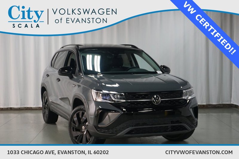 Certified 2024 Volkswagen Taos SE image 1