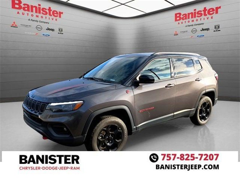 Certified 2023 Jeep Compass Trailhawk w/ Trailhawk Elite Group image 1