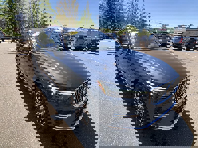 Certified 2022 Volvo XC60 B5 Inscription w/ Advanced Package image 1
