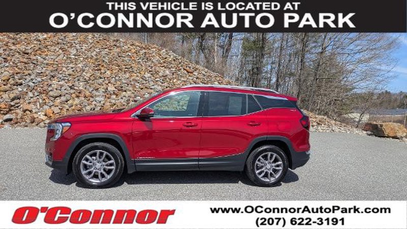Certified 2024 GMC Terrain SLT w/ Infotainment Package II image 1