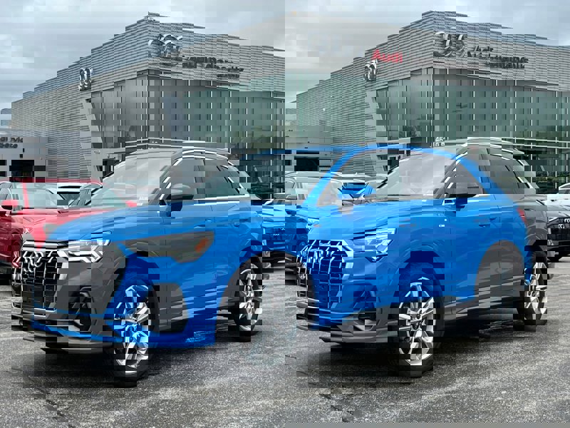 Certified 2023 Audi Q3 2.0T Premium w/ 19" Wheel Package image 1