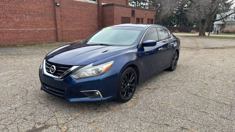 Used 2017 Nissan Altima 2.5 SR image 1