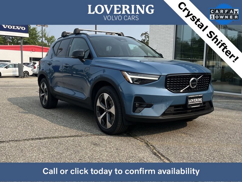 Certified 2024 Volvo XC40 B5 Plus w/ Climate Package image 1