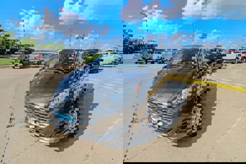 Used 2019 Ford Fiesta SE image 1