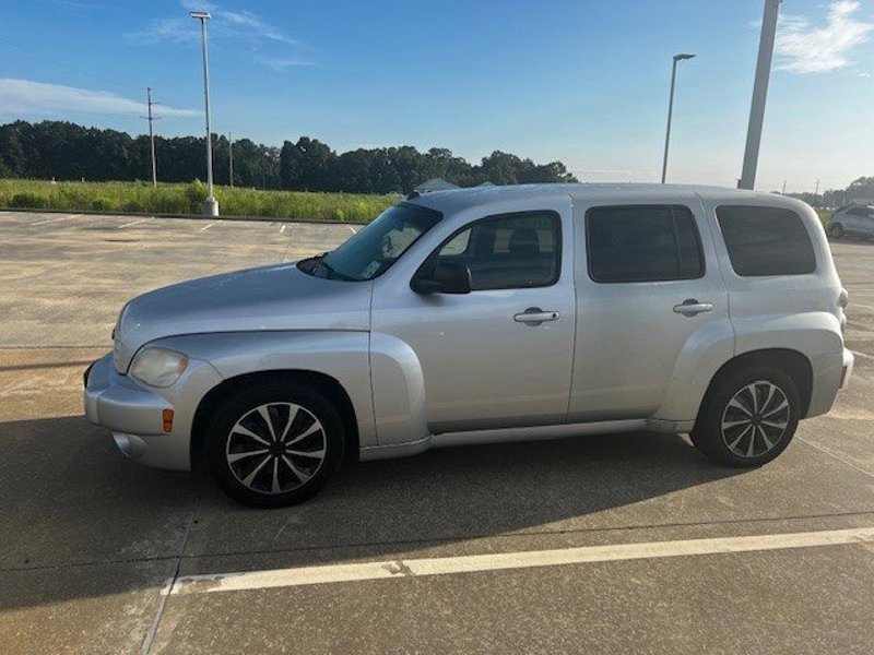 Used 2011 Chevrolet HHR LS image 1