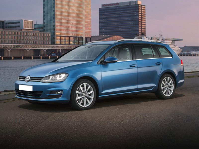 Used 2017 Volkswagen Golf S image 1