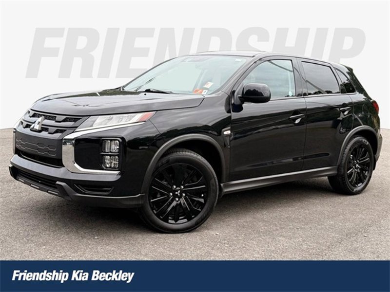 Used 2022 Mitsubishi Outlander Sport SE image 1