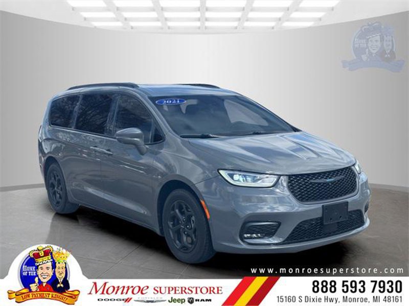 Certified 2021 Chrysler Pacifica Touring-L w/ S Appearance Package image 1