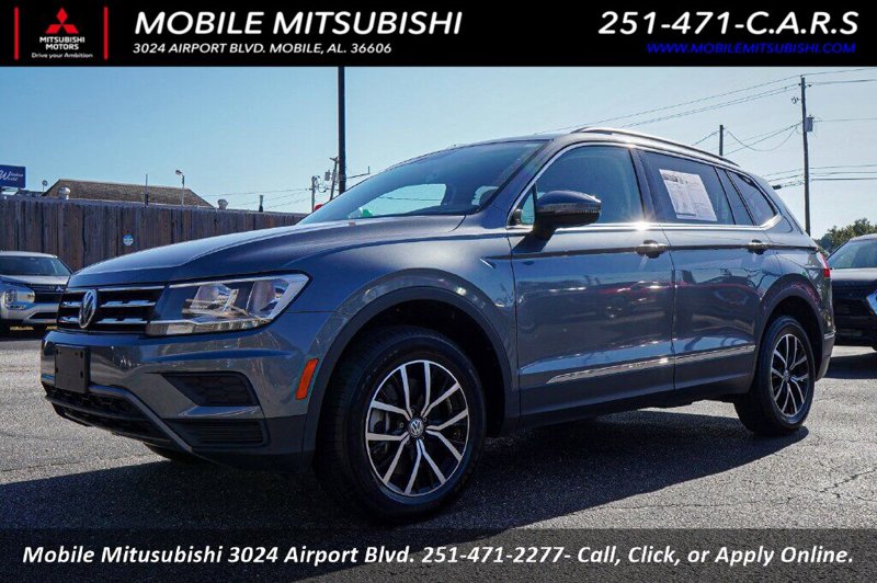 Used 2021 Volkswagen Tiguan SE image 1