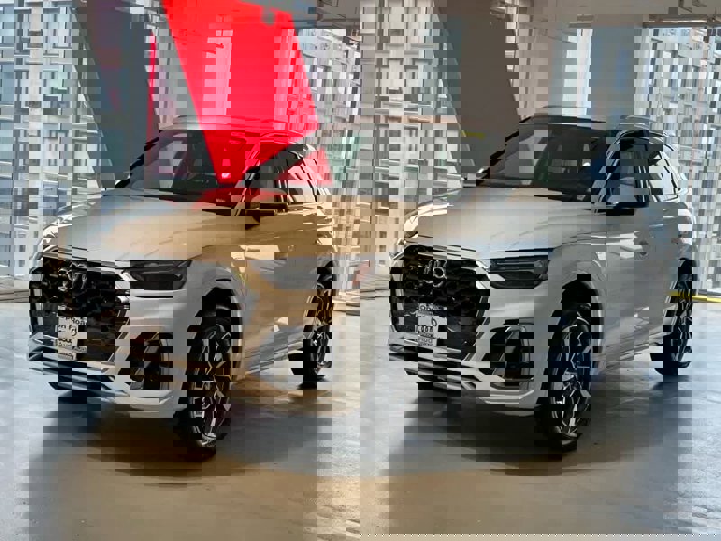 Certified 2024 Audi Q5 2.0T Premium image 1