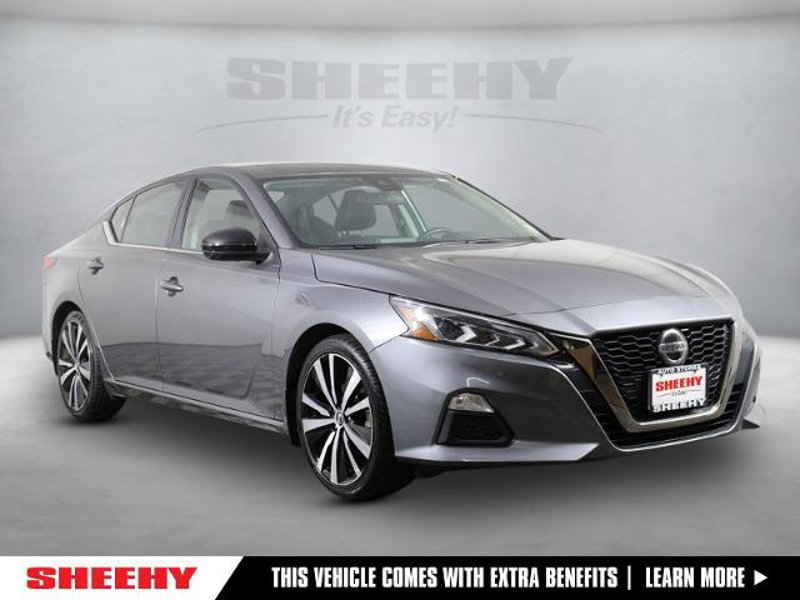 Certified 2022 Nissan Altima 2.5 SR image 1