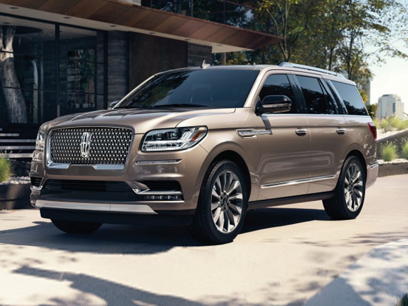 Used 2019 Lincoln Navigator Reserve image 1