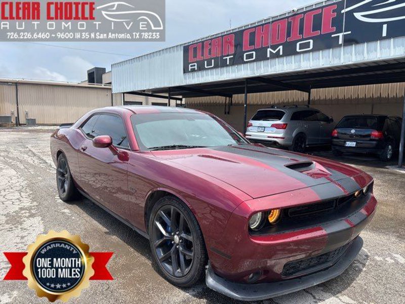 Used 2019 Dodge Challenger R/T w/ Driver Convenience Group image 1
