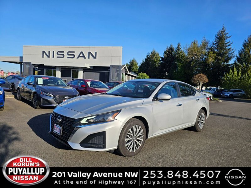 Certified 2023 Nissan Altima 2.5 SV image 1