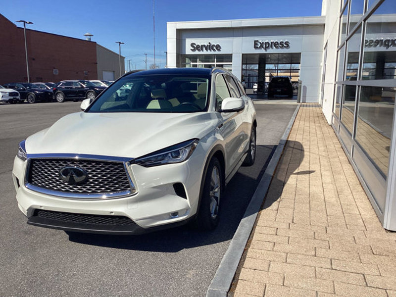 Certified 2022 INFINITI QX50 Essential image 1