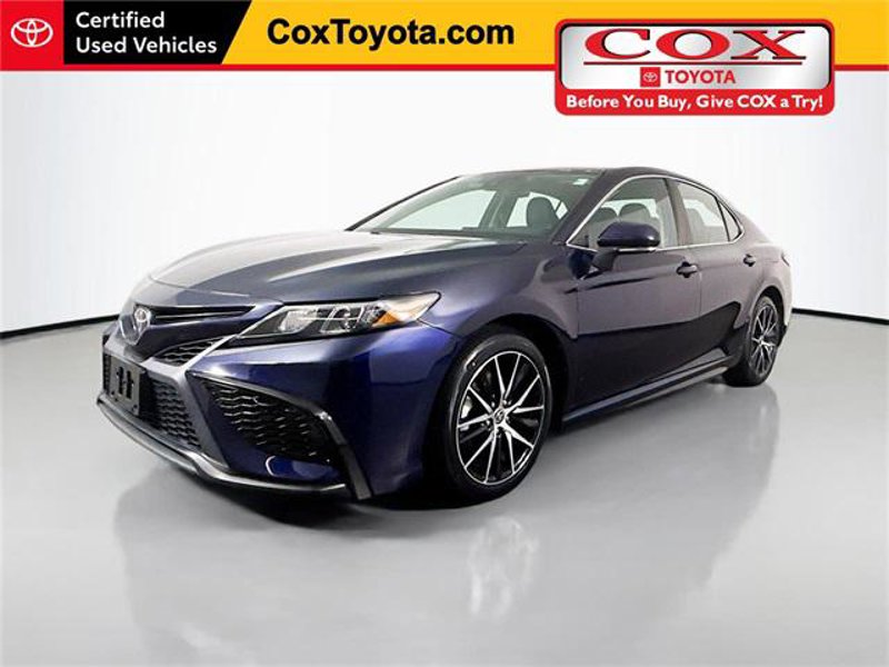 Certified 2022 Toyota Camry SE image 1