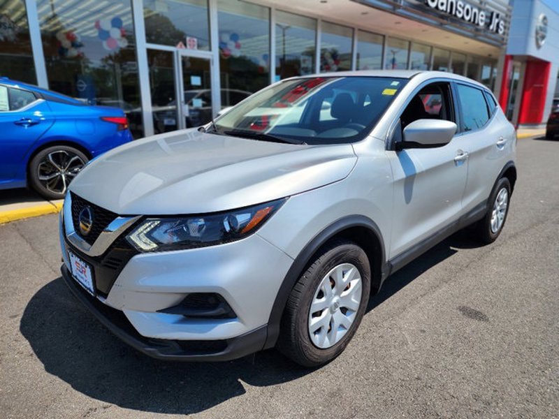 Certified 2020 Nissan Rogue Sport S image 1